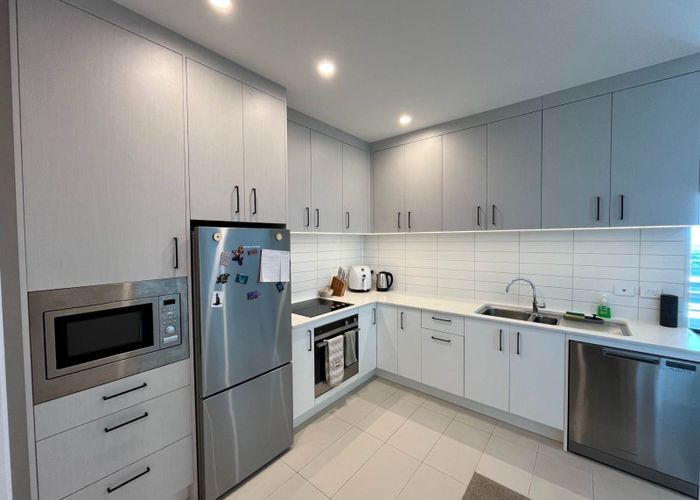  at 1005/8 Waikumete Road, Glen Eden, Waitakere City, Auckland