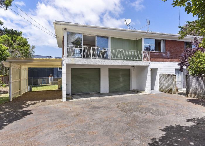  at 27 First View Avenue, Beachlands, Auckland