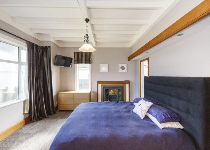  at 137 Cook Street, West End, Palmerston North, Manawatu / Whanganui