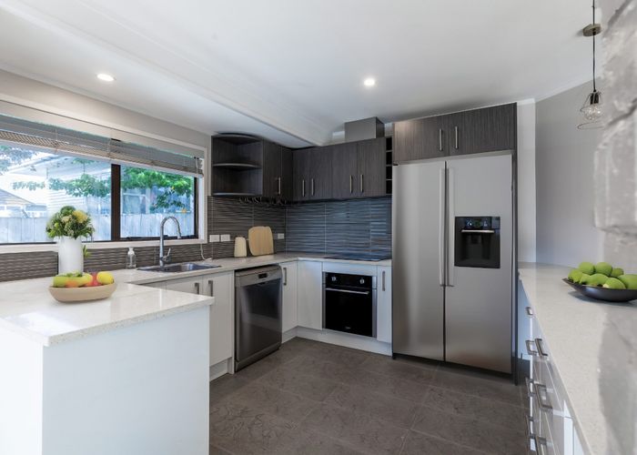  at 1/10 Bolton Street, Blockhouse Bay, Auckland