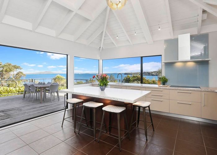  at Murrays Bay, North Shore City, Auckland