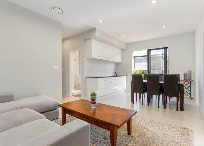  at 42 Harrowglen Drive, Northcross, Auckland