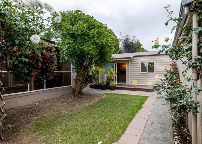  at 86 Wikiriwhi Crescent, Awapuni, Palmerston North, Manawatu / Whanganui