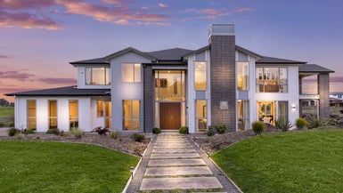  at 2 Throttle Close, Albany