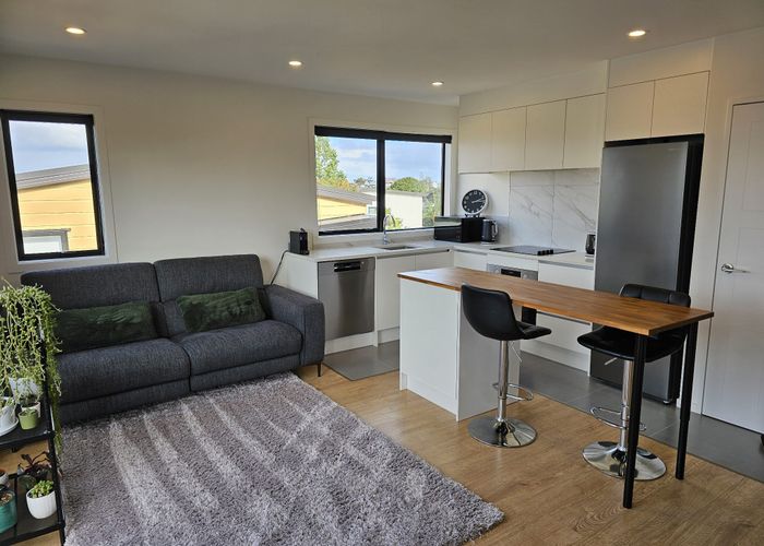  at 205/318 Wairau Rd, Glenfield, North Shore City, Auckland