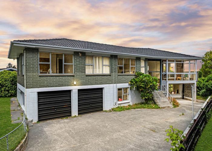  at 150 Mokoia Road, Chatswood, North Shore City, Auckland