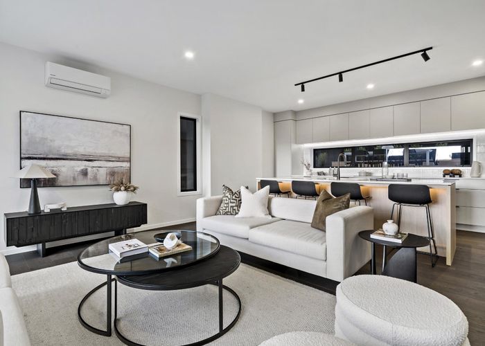  at 8  Stockade View Lane, Howick, Manukau City, Auckland