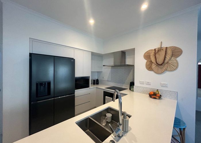  at 5 Tiakina Road, Northcote, North Shore City, Auckland
