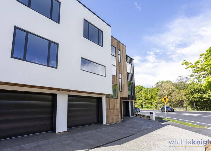  at 2/11 Carlton Mill Road, Merivale, Christchurch City, Canterbury