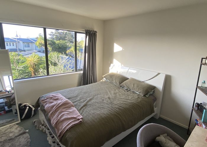  at 27/2 Armoy Drive, Botany Downs, Manukau City, Auckland