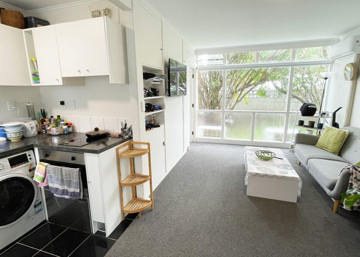  at 6/67 St Vincent Ave, Remuera, Auckland City, Auckland