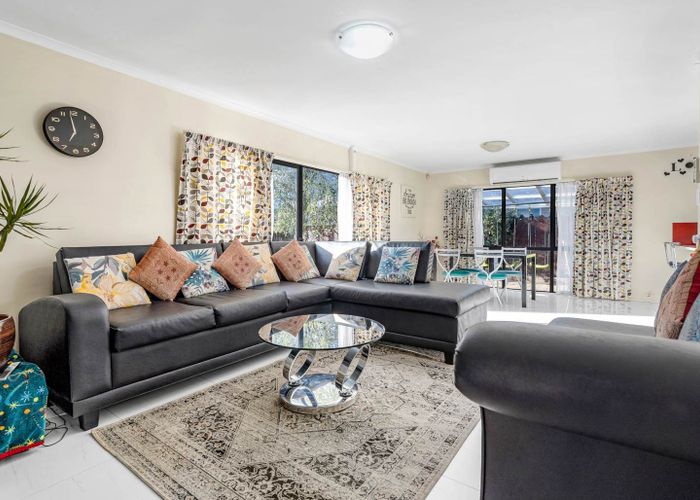  at 4 Farmdale Court, Flat Bush, Manukau City, Auckland