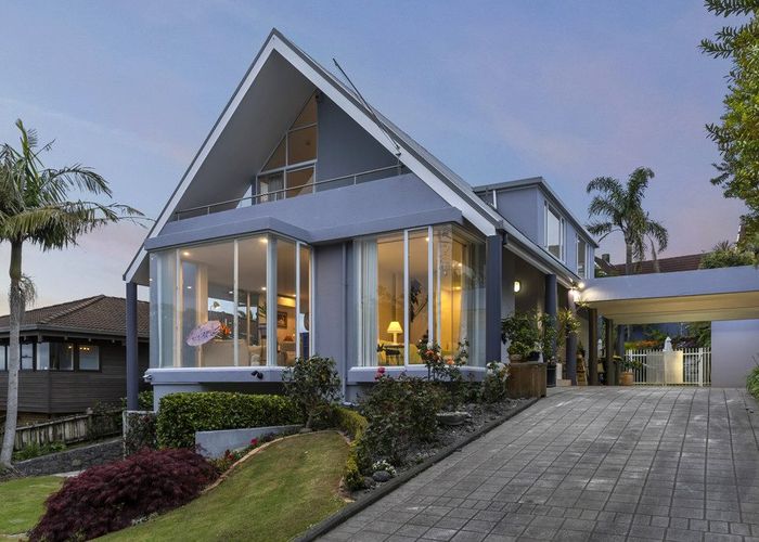  at 8 Lingham Crescent, Torbay, North Shore City, Auckland