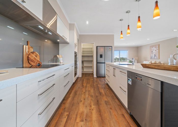  at 5B Tupuhi Place, Highlands Park, New Plymouth, Taranaki