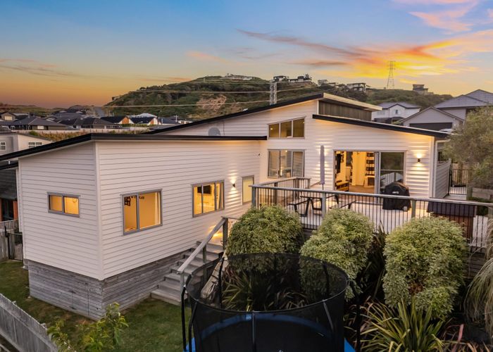  at 4 Semaphore Lane, Whitby, Porirua