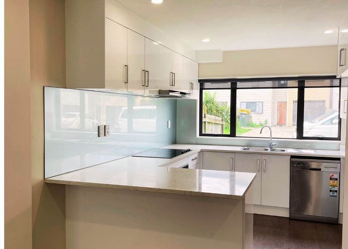  at 18 Millcroft Lane, Ranui, Waitakere City, Auckland