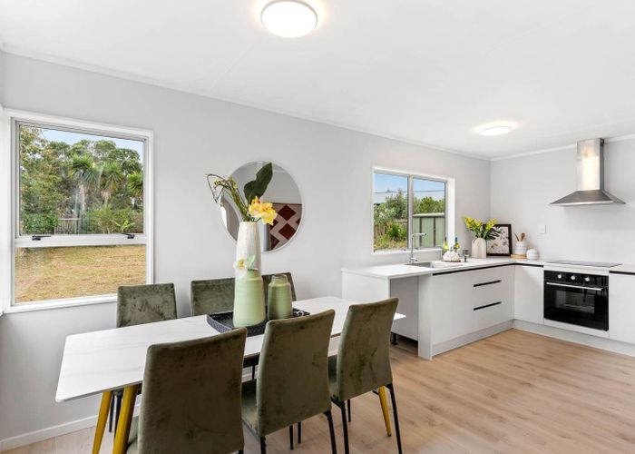  at 3 Imperial Place, Henderson, Waitakere City, Auckland