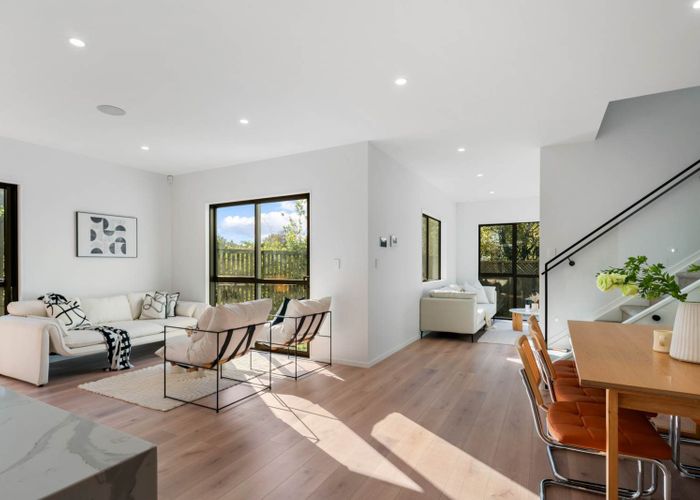  at 10 Colum Place, Bucklands Beach, Manukau City, Auckland