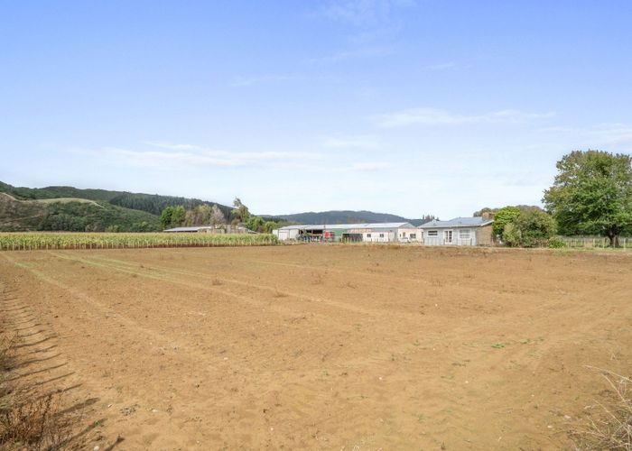  at 695 State Highway 1, Ohau, Horowhenua, Manawatu / Whanganui