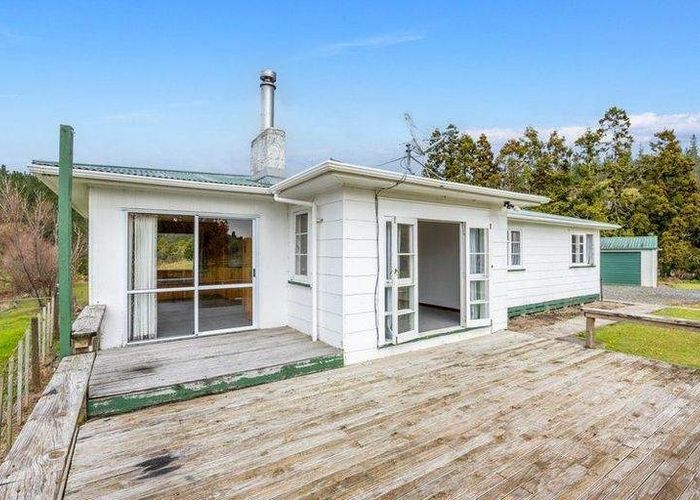  at 1396 State Highway 1, Kaiwaka, Kaipara, Northland