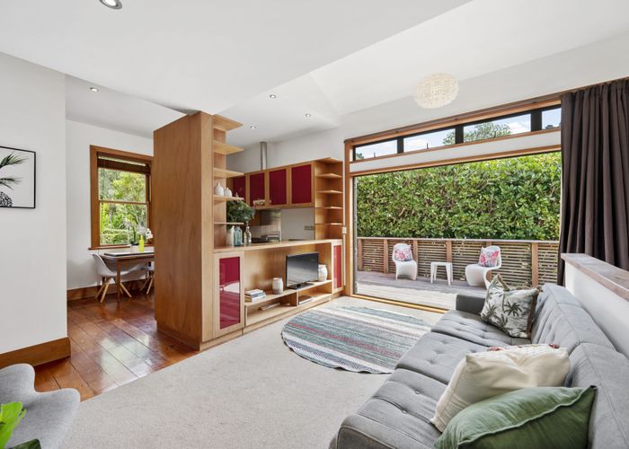  at 14 Durham Street, Aro Valley, Wellington