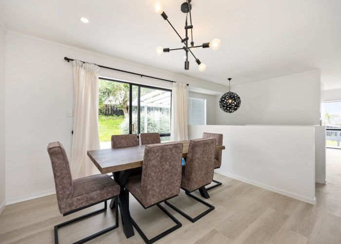  at 8 Forsythe Place, Massey, Waitakere City, Auckland