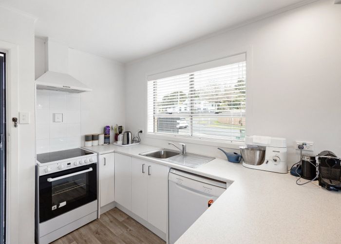  at 58 Aurora Terrace, Hillcrest, Hamilton