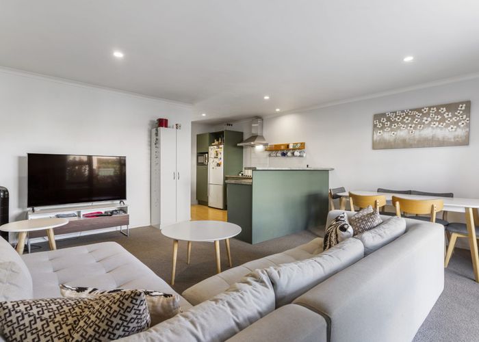  at 5/15 Harbour View Road, Te Atatu Peninsula, Waitakere City, Auckland