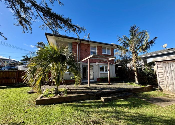  at 48A Gordon Avenue, Milford, North Shore City, Auckland