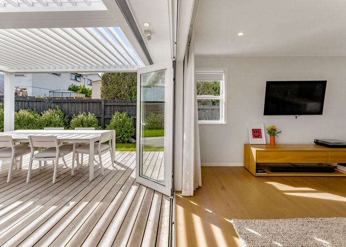  at 1 Johnston Road, Mount Wellington, Auckland