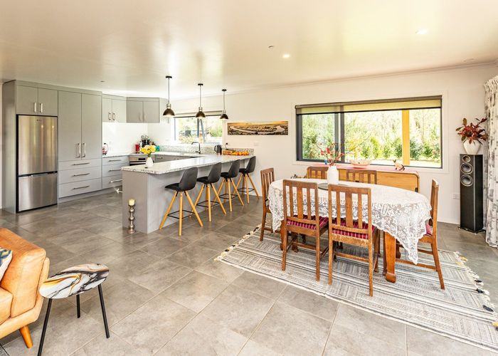  at 394 Kaiwhaiki Road, Kaiwhaiki, Whanganui, Manawatu / Whanganui