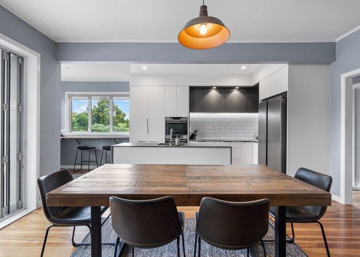  at 20 Mitcham Avenue, Forest Lake, Hamilton