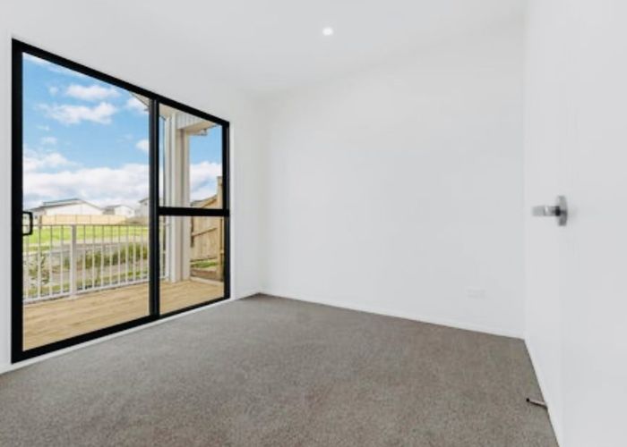  at 11 Cronshaw Road, Karaka, Papakura