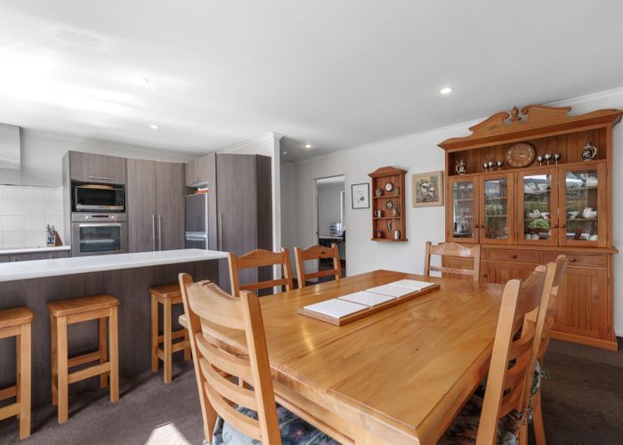  at 3 Kirtle Close, Pyes Pa, Tauranga