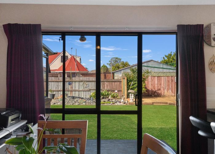  at 20 Briarmont Street, Avondale, Christchurch City, Canterbury