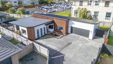  at 53 Couldrey Crescent, Red Beach, Red Beach