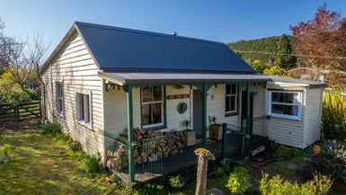  at 135 River Terrace Road, Brightwater