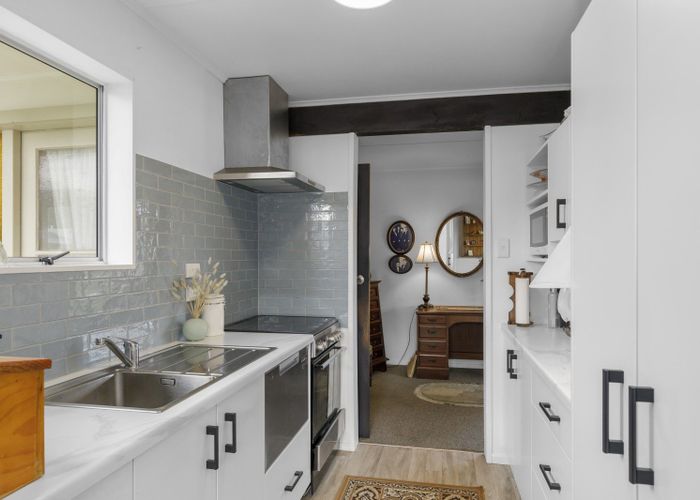 at 298 Wellington Road, Wainuiomata, Lower Hutt