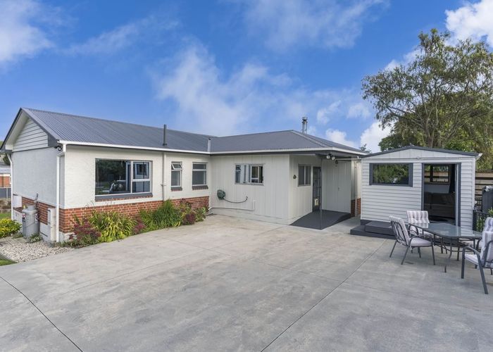  at 8 Ayr Street, Balclutha