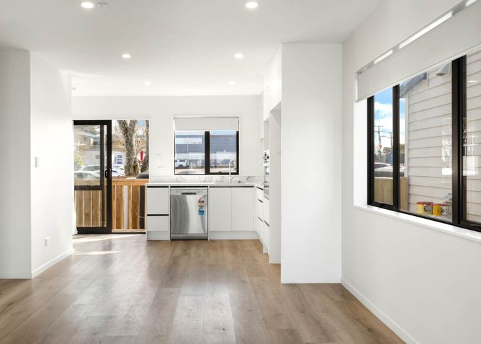  at 13C Edinburgh Avenue, Rosehill, Papakura, Auckland