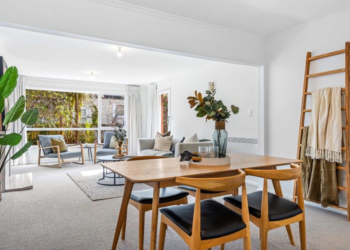  at 2/36 Office Road, Merivale, Christchurch