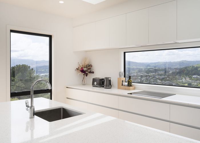  at 9 Topsail Way, Whitby, Porirua