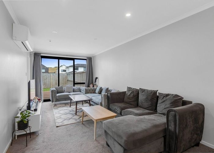  at 2/4 Tiro Place, Rototuna, Hamilton, Waikato