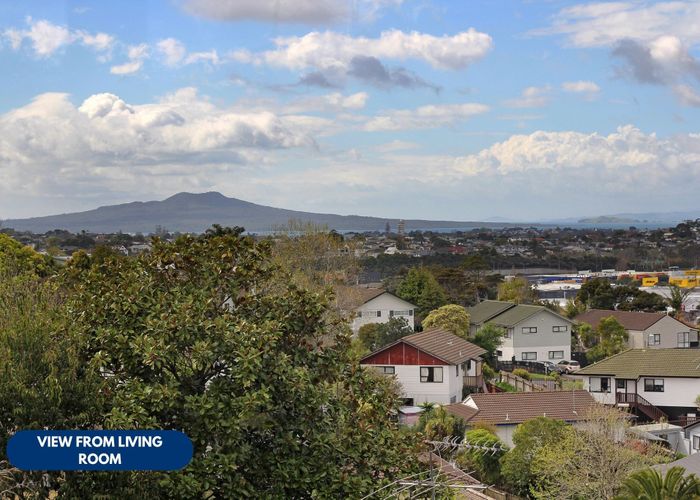  at 14 Cheval Drive, Totara Vale, North Shore City, Auckland