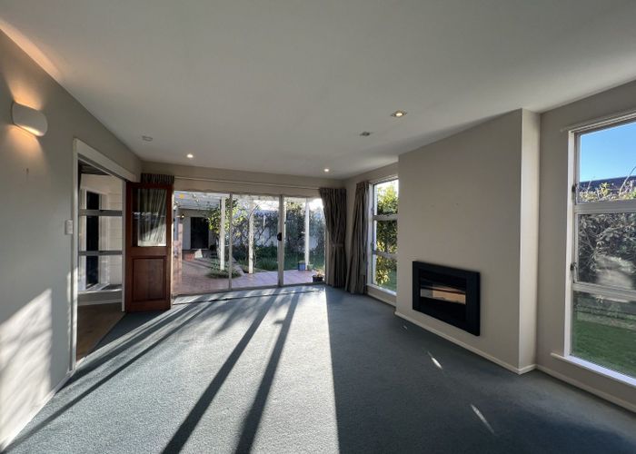  at 11 Camberwell Place, Avonhead, Christchurch City, Canterbury