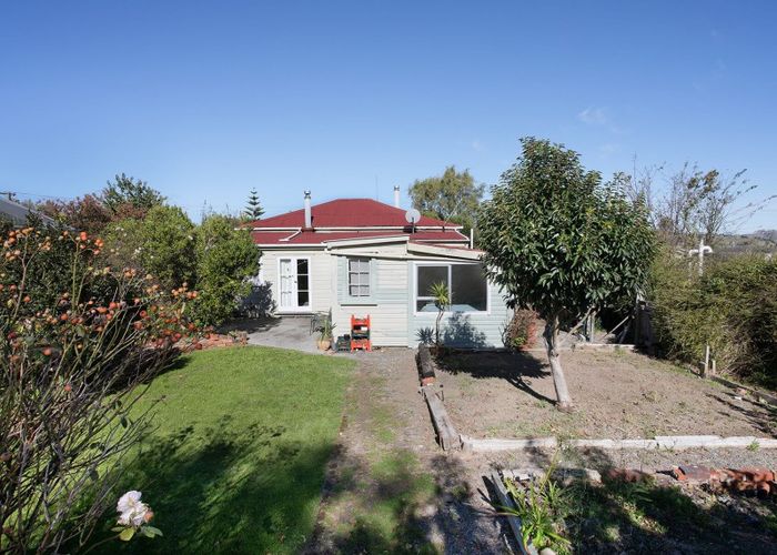  at 6 George Street, Ohingaiti