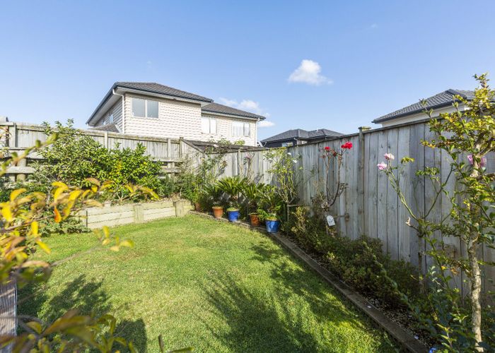  at 21B Stamford Crescent, Flat Bush, Manukau City, Auckland