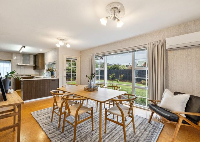  at 10 Dunrobin Place, Avonhead, Christchurch City, Canterbury