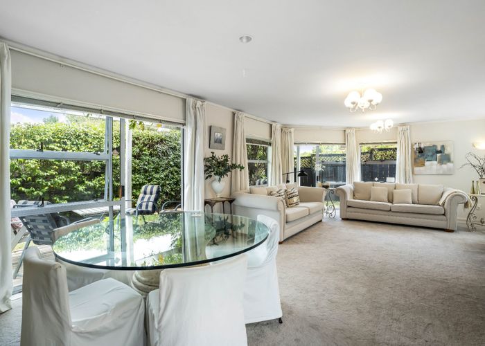  at 2/4 Elizabethan Gardens, Saint Heliers, Auckland City, Auckland