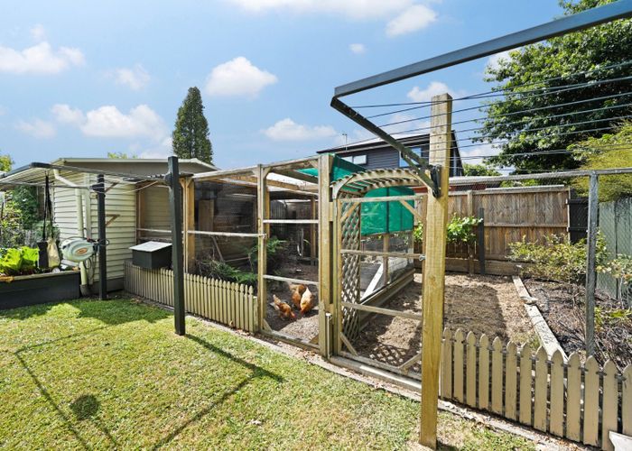  at 73 Oakfield Crescent, Pukete, Hamilton, Waikato